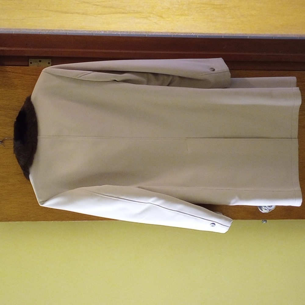 Sears, 44XT, Vintage Tan Winter Button-Down Coat - Picture 3 of 6